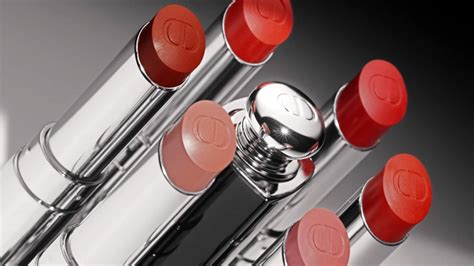 DIOR ADDICT Hydrating Refillable Shine Lipsticks 